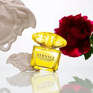 Versace Yellow Diamond Intense Eau De Parfum  naslovna